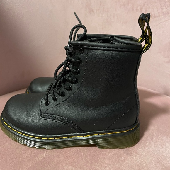 Dr Marten boots toddler size 9 - Picture 4 of 6